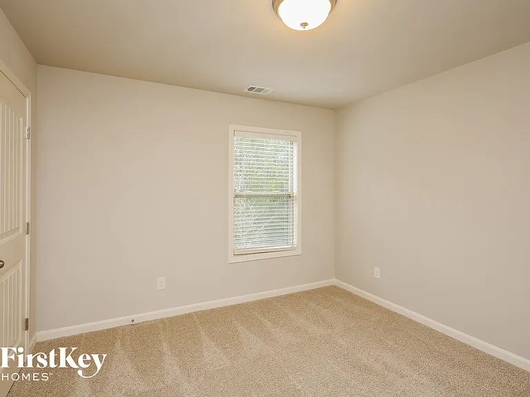 2025 Sorrento Ct — Photo 12