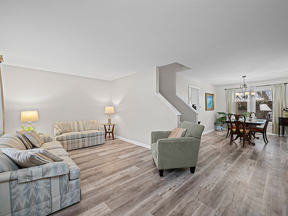 3rd image of 267 Timber Hill Rd