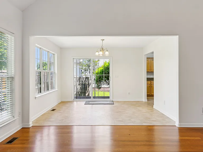 4012 Kristen St — Photo 5