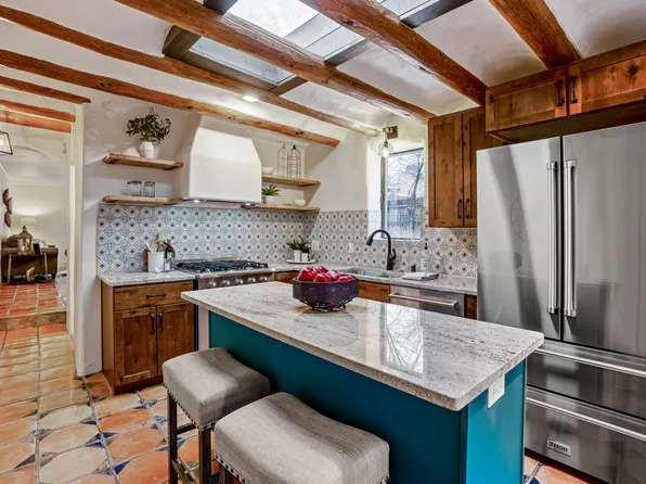 1718 Paseo De Peralta, Santa Fe, NM 87501