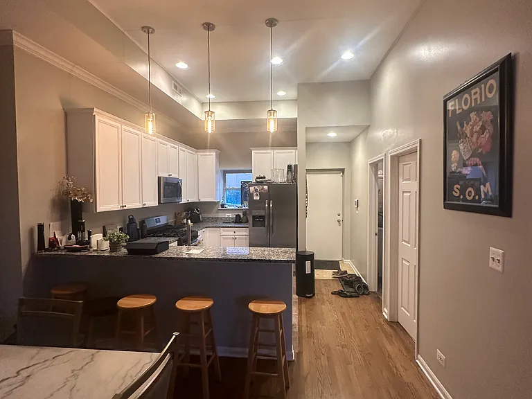 2136 W Jackson Blvd #2 — Photo 7