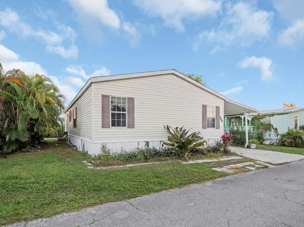 365 Eland Dr, North Fort Myers, FL 33917