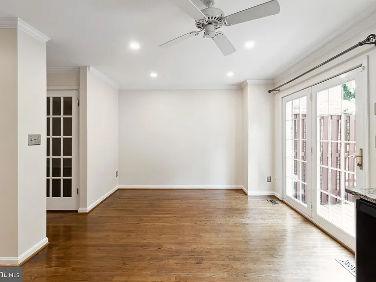 524 Kinsale Rd — Photo 10