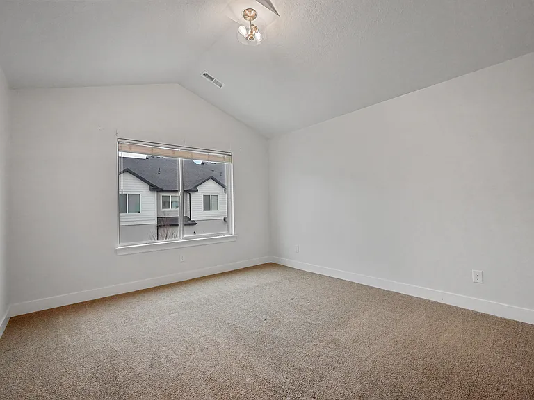 2049 N 3930 W — Photo 19