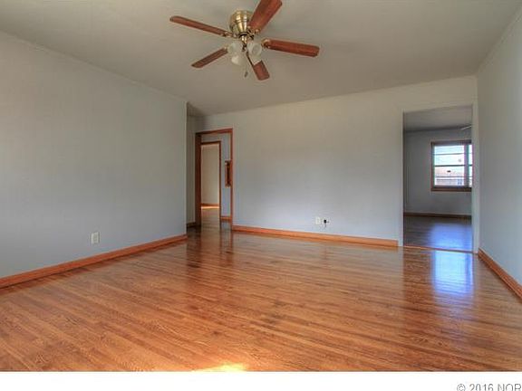 5th image of 4714 S Vancouver Ave
