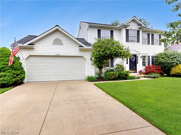 8260 Rachel Ln, North Ridgeville, OH 44039