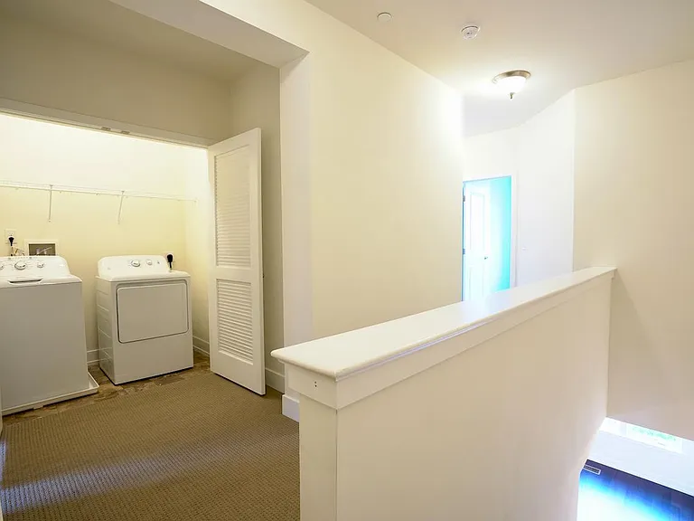 813 Lakeview Ct #44L — Photo 13