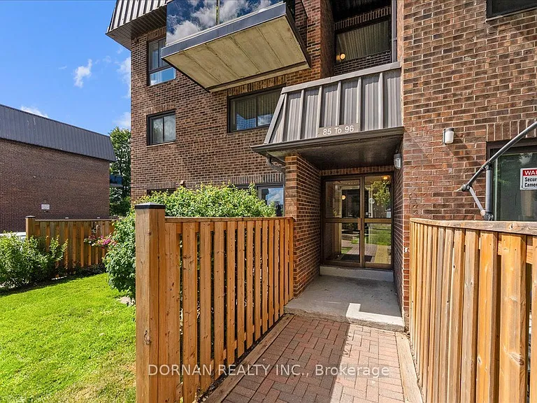 53 Taunton Rd E #86 — Photo 5