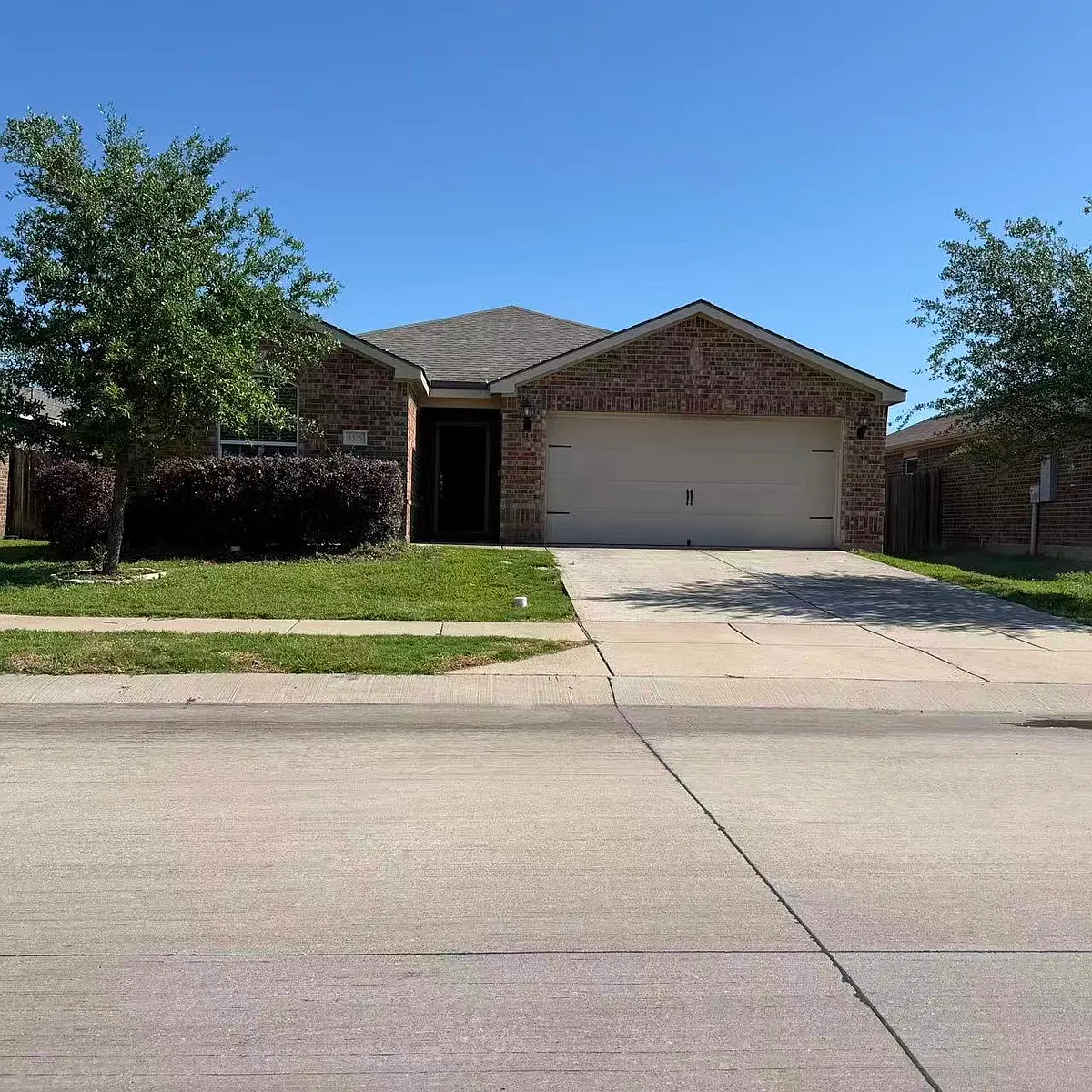 Building Photo - 1326 Shumard Dr