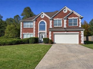 2737 Autumn Lake Ln, Decatur, GA 30034