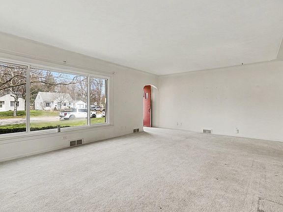 5th image of 2202 Paddington Rd