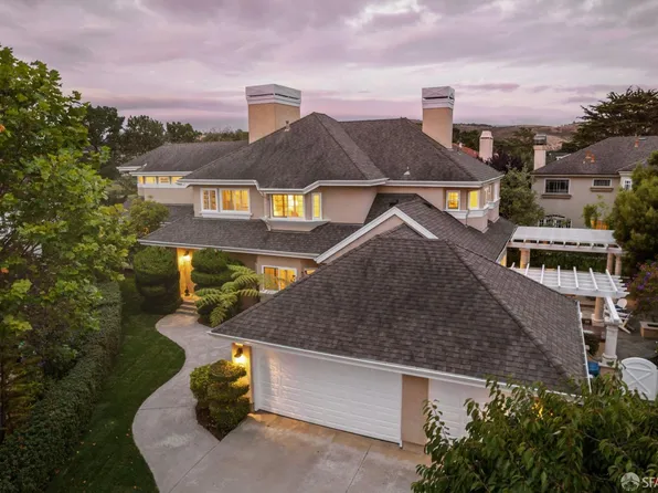 15 Turnberry Ct, Half Moon Bay, CA 94019