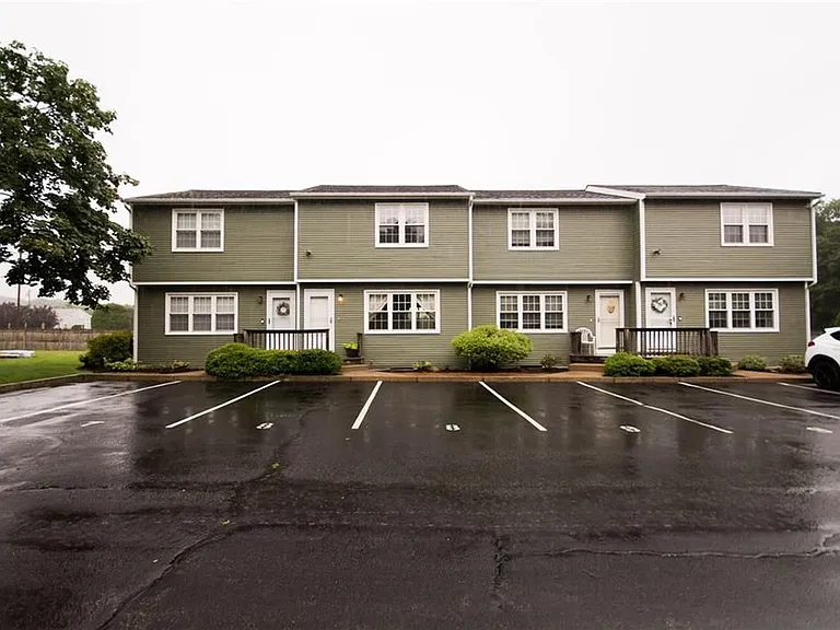 5804 Post Rd #8 — Photo 17