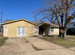 8527 Blossom Ln, Dallas, TX 75227