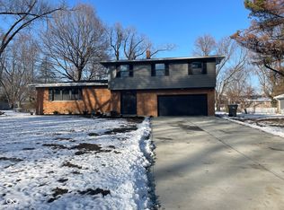 5220 E 46th St, Indianapolis, IN 46226