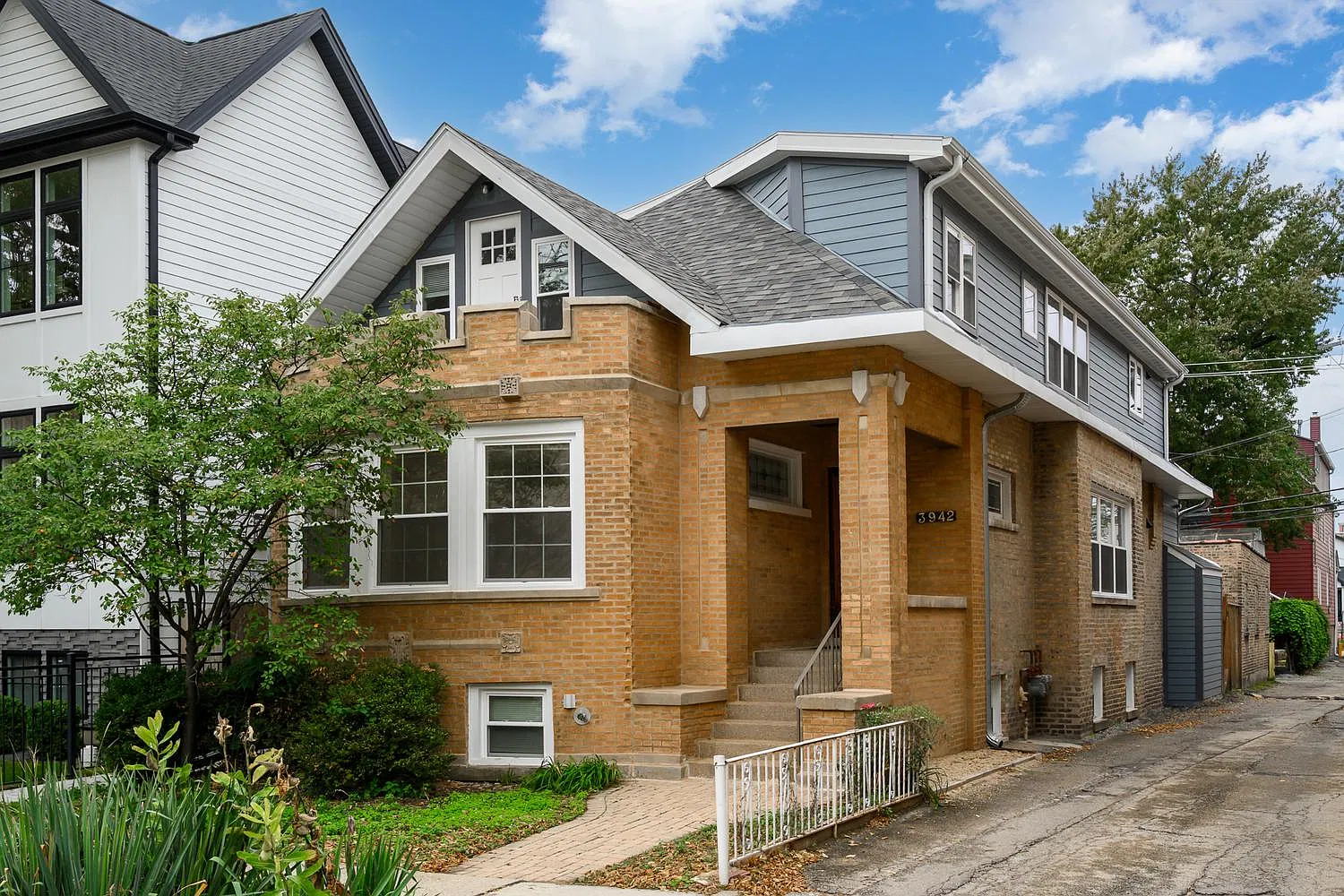 3942 N Bell Ave — Photo 1