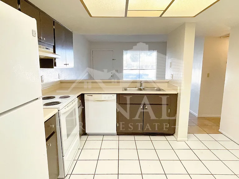 19601 N 7th St #1008 — Photo 6