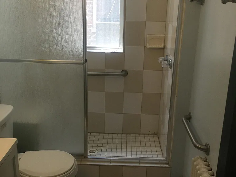 520 Kenyon St NW — Photo 13