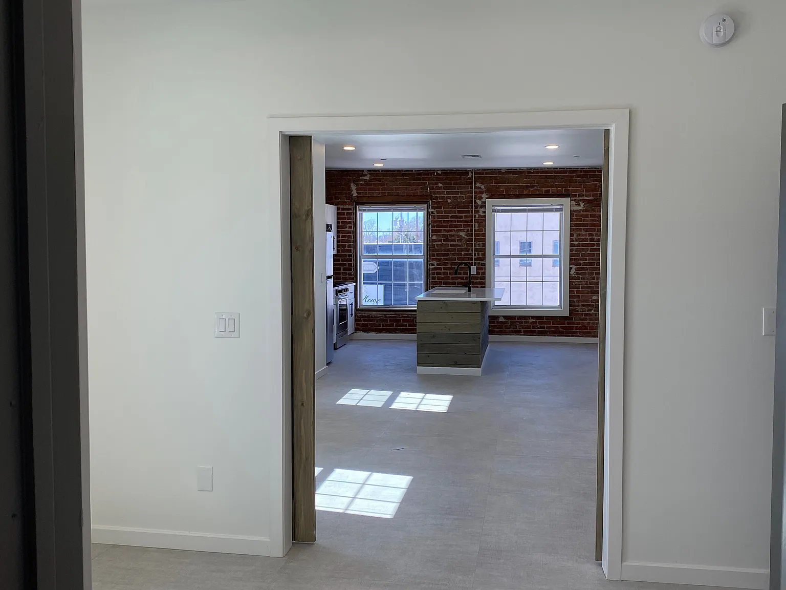1 bed, $1,100 — Photo 4