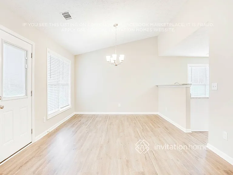 308 Devonshire Dr — Photo 10