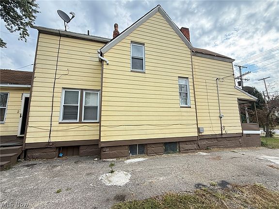 4th image of 6721 Hough Ave