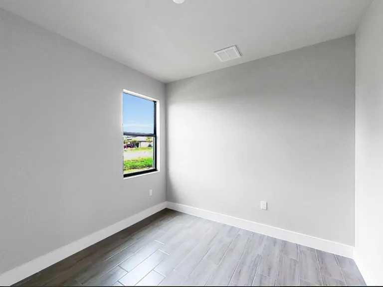 2808 6th St SW — Photo 14