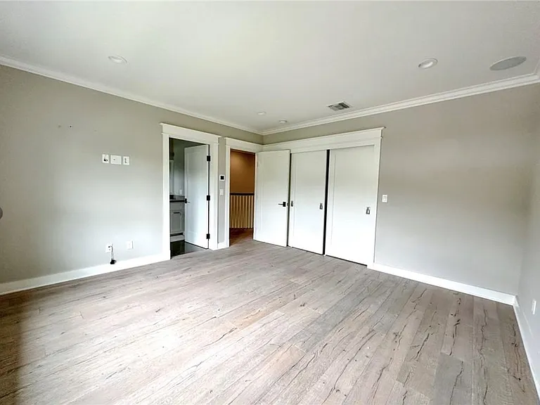 1616 N Ogden Dr — Photo 31