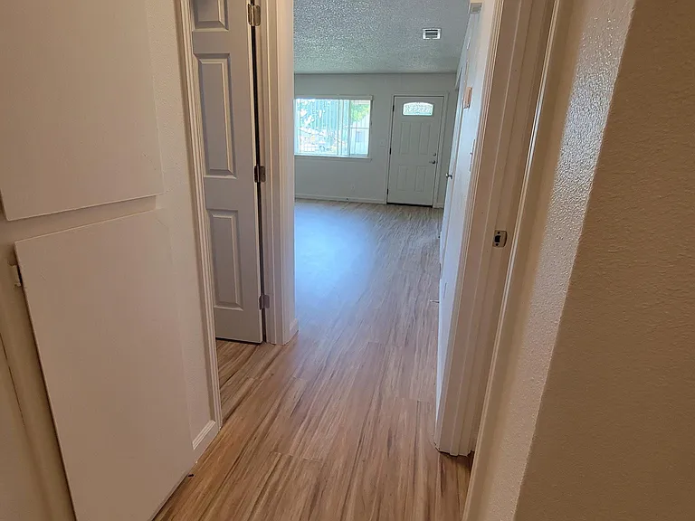 3596 Mercury Dr — Photo 16
