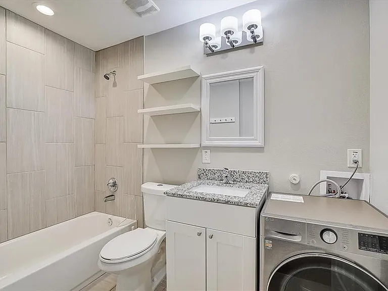 935 La Posada Dr #222 — Photo 18