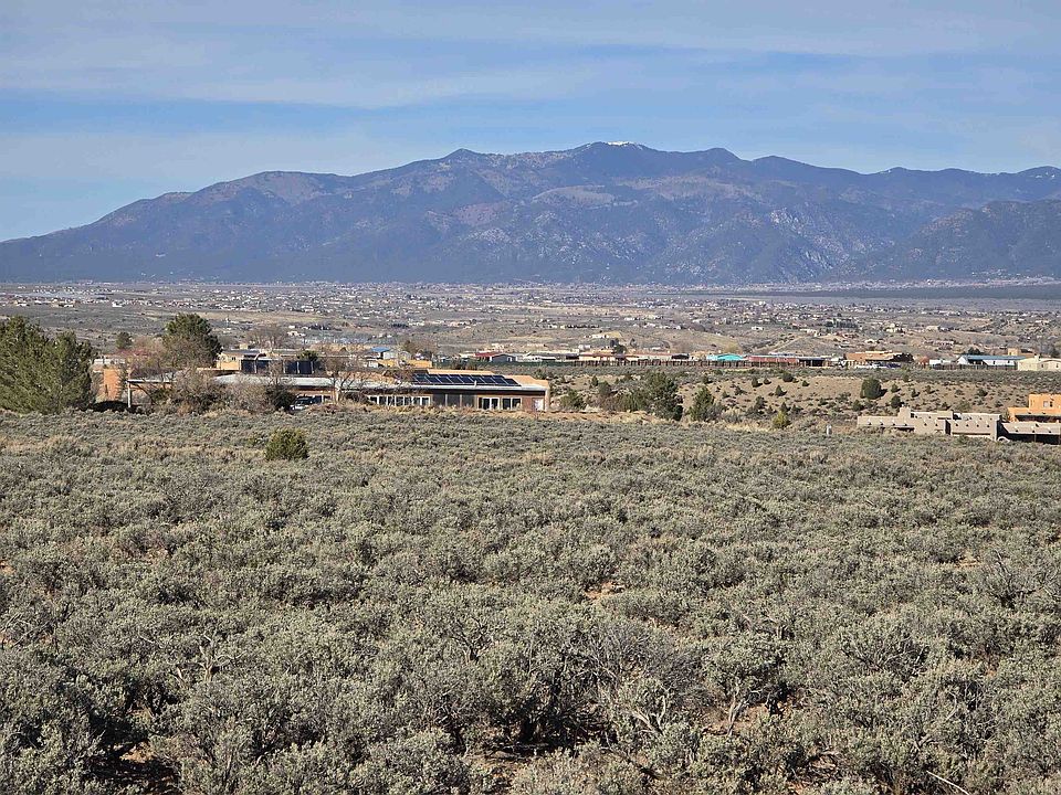 1st image of 19 Vista Linda Rd