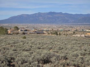 19 Vista Linda Rd, Ranchos De Taos, NM 87557