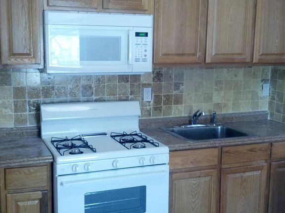 2nd image of 216 Chadwick Ave Floor 1