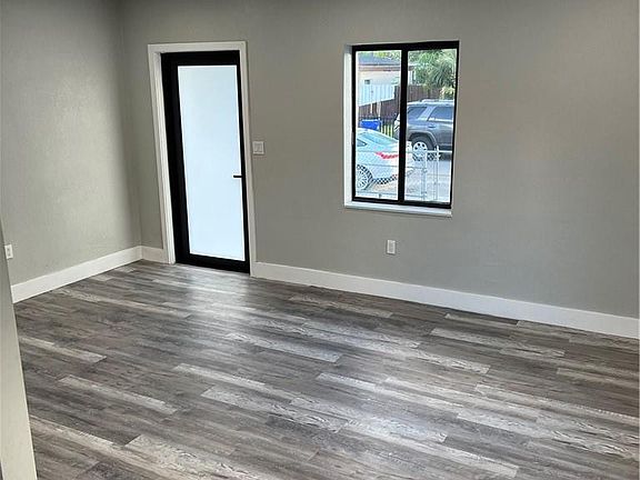 4th image of 1545 NE 153rd Terrace