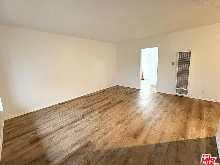 534 Santa Clara Ave #6 — Photo 8