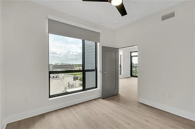 3100 Lake Villas Dr — Photo 15