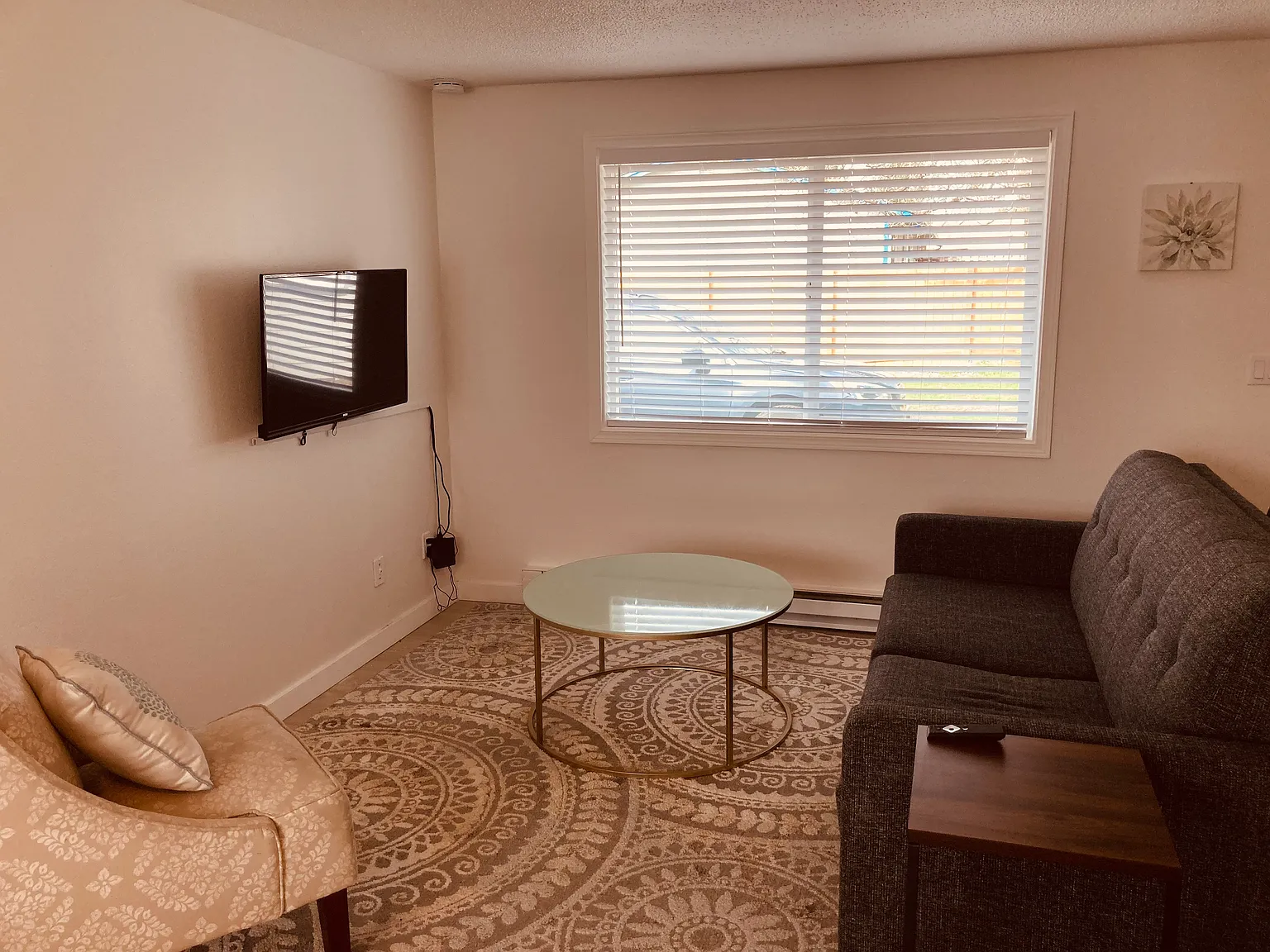 1 bed, $2,000 — Photo 3
