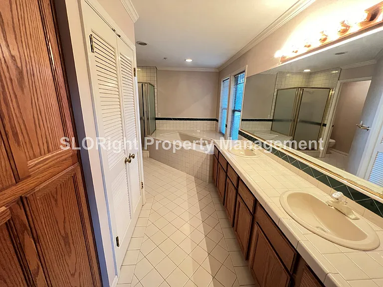 578 Dana St #A — Photo 16