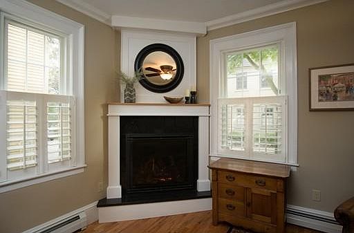 5th image of 30 Boardman St