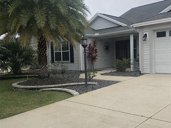 2nd image of 492 Ainsworth Cir