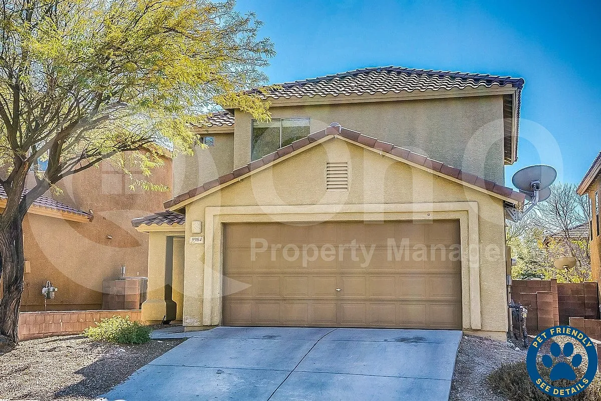 4 bed, 2.5 bath, 1529 sqft, $1,795 — Photo 1