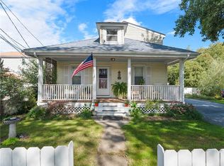 170 Franklin St, Warren, RI 02885
