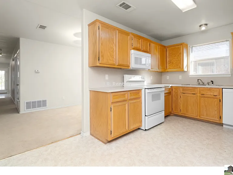 1906 Flagstaff Dr — Photo 107