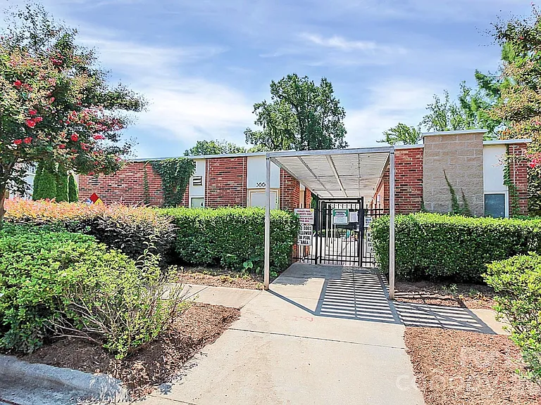 621 Raphael Pl — Photo 17