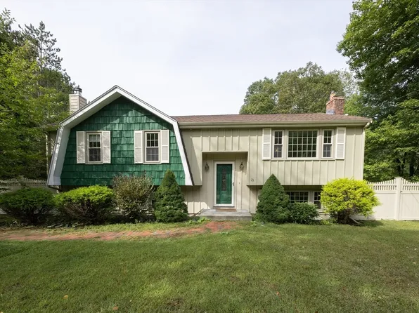 23 Lexington Ln, Millis, MA 02054