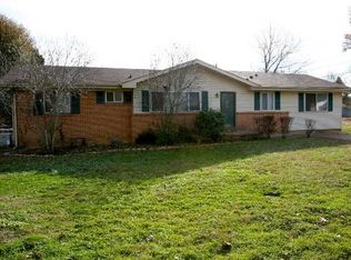 2112 Ocala Dr, Hixson, TN 37343