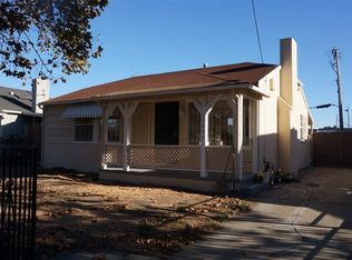10652 Acalanes Dr, Oakland, CA 94603