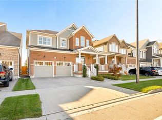 293 Seabrook Dr, Kitchener, ON N2R 0G3