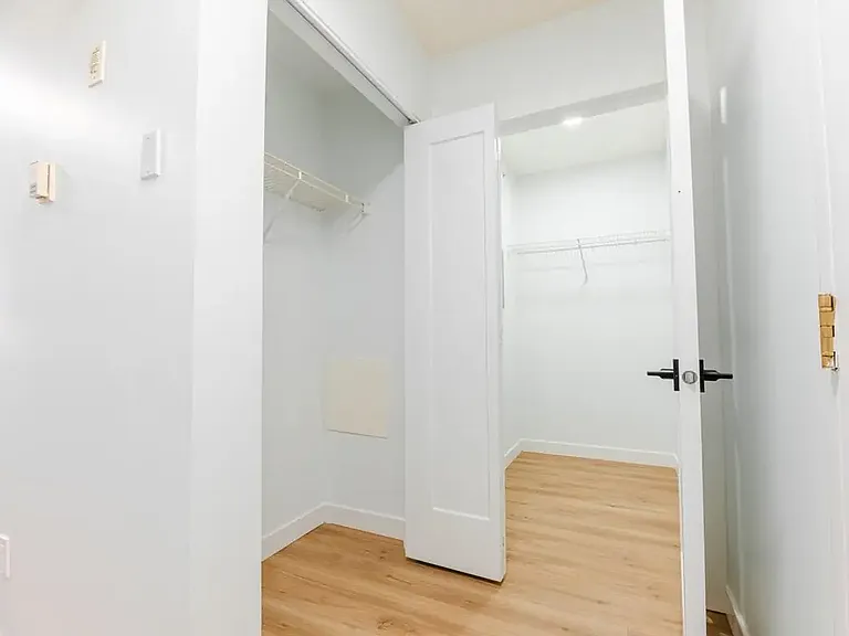 609 King St — Photo 18