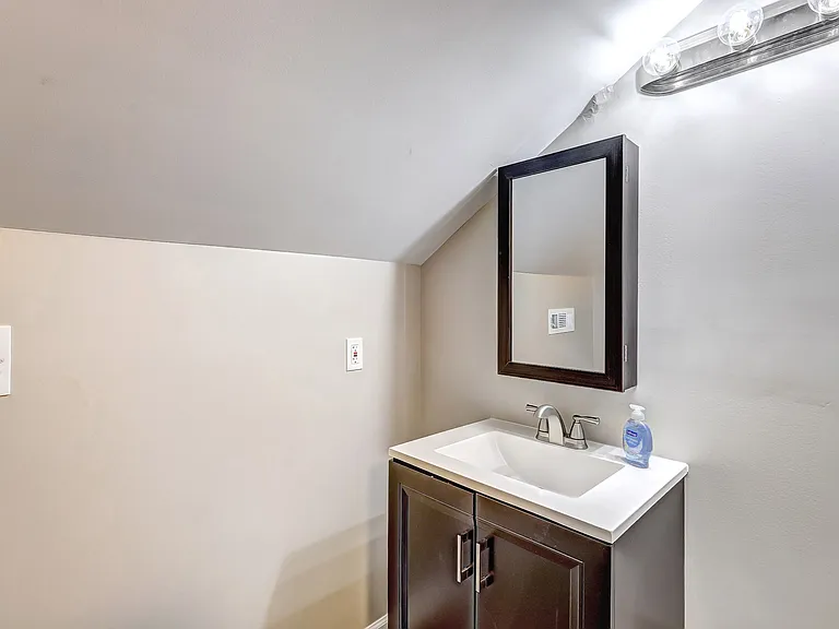 Shared full bathroom