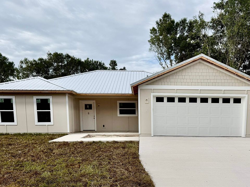1st image of 901 Delcie Dr
